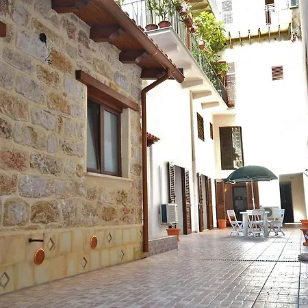 Casa Vacanze Volturno 16 * Palermo