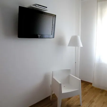 Bed & Breakfast Fumbi *