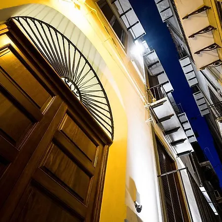 Апартаменты Quattro Canti Палермо