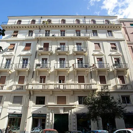 Guest house Cosmopolitan Palermo 3*