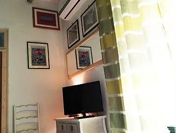 Bed & Breakfast Domus Dei Cocchieri 3*