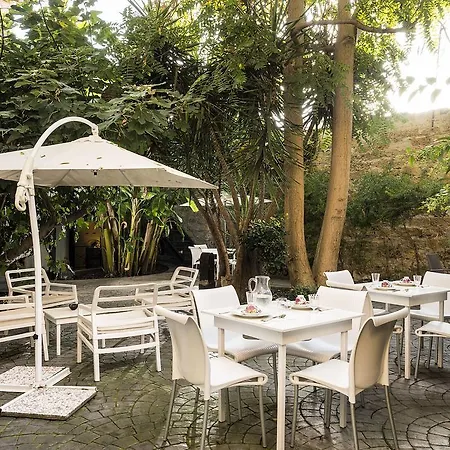 فندق مبيت وإفطار Il Giardino Di Ballaro Boutique 3*