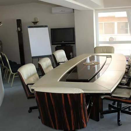 Ξενοδοχείο Ibis Styles President 4*