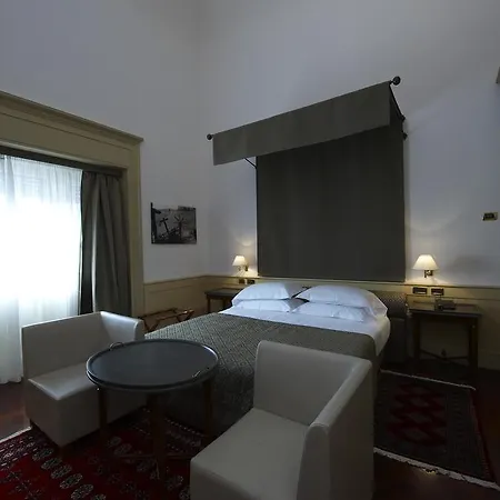 Hotel Grand Piazza Borsa 4*