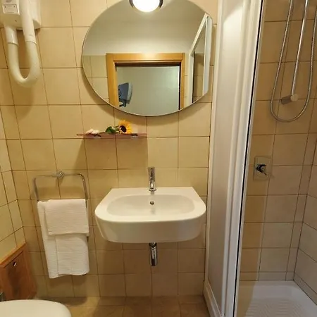 Guest house Castiglia 2*