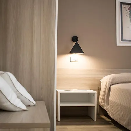 Bagnasco 18 Suite&terrace 2* 팔레르모