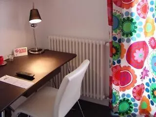 Bed & Breakfast White