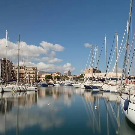 Italia 2*