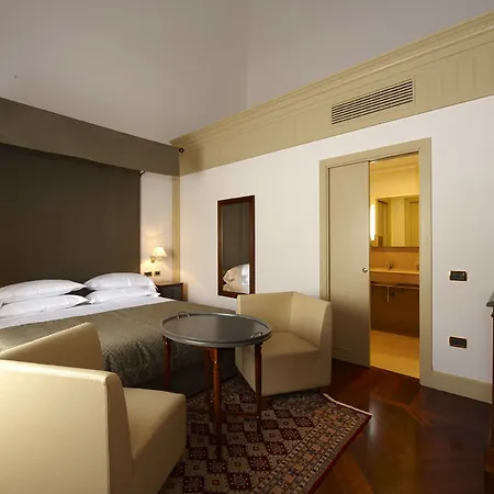 Grand Piazza Borsa Hotel 4*