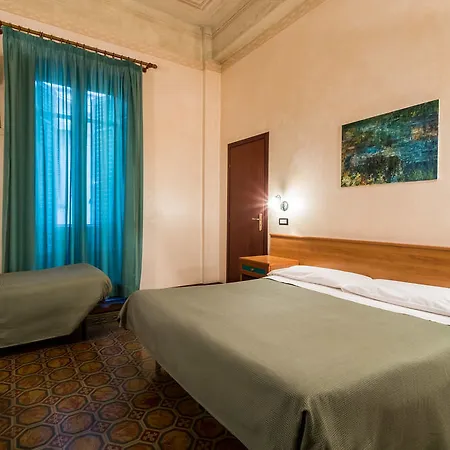Italia Hotell