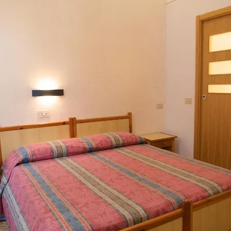 Guest house Castiglia 2*