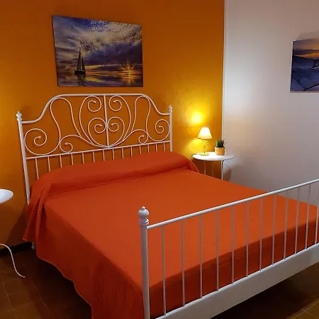Vista Sul Porto Bed & Breakfast 3*