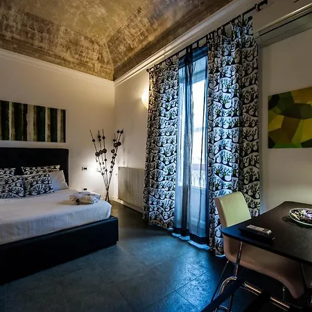 White 3* Palermo