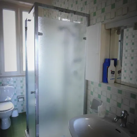 Kemonia Bed and Breakfast 2*