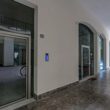 C, Palazzo Quaroni * Palermo