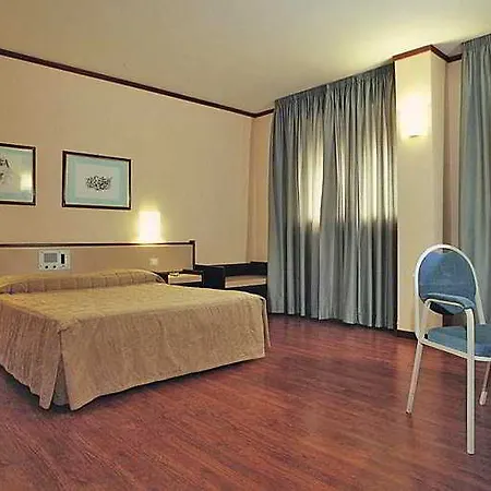 Astoria Palace 4*
