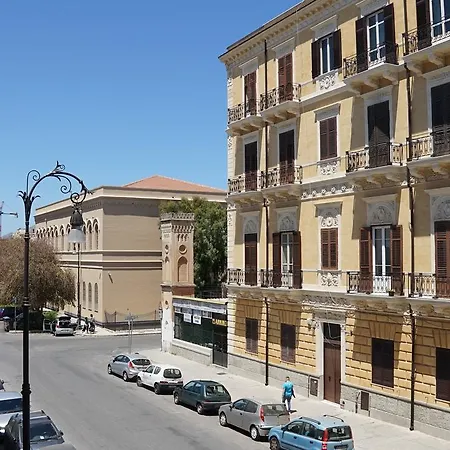 Sunshine Hostal Palermo