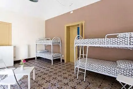 Hostal Sunshine *