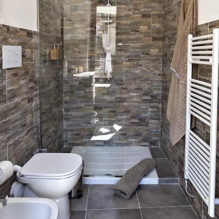 Casa Nostra Bed & Breakfast 2*