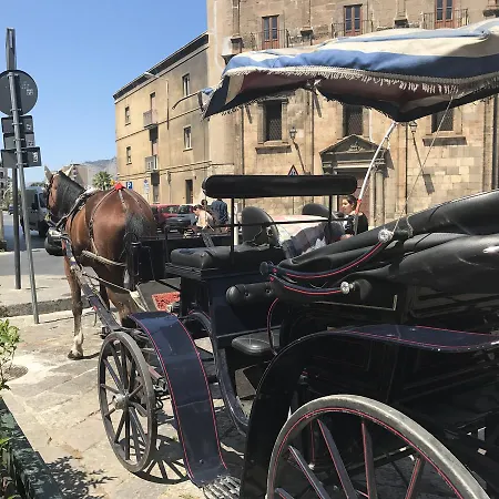 Petrosino בית הארחה פלרמו