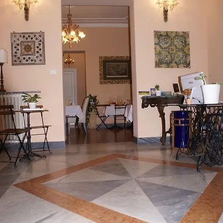 Bed & Breakfast Palazzo Benso 3*