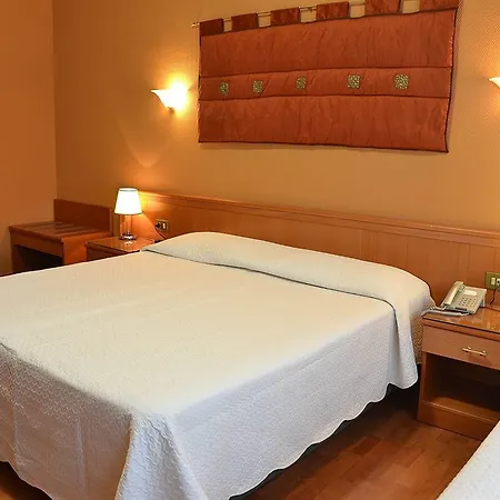 Hotell Gardenia 2*