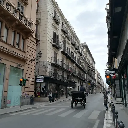 Nocleg ze śniadaniem Vittorio Emanuele Di Prinzi 2*