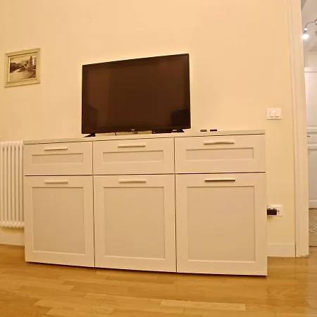 Rentopolis - Residenza 900 Apartment
