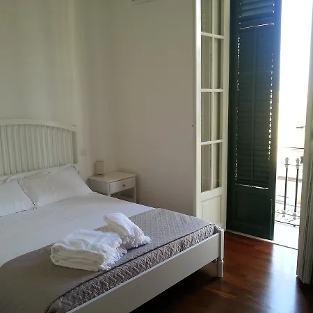 Ai Lattarini House B&B 2*