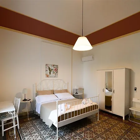 La Finestra Sul Massimo Bed & Breakfast
