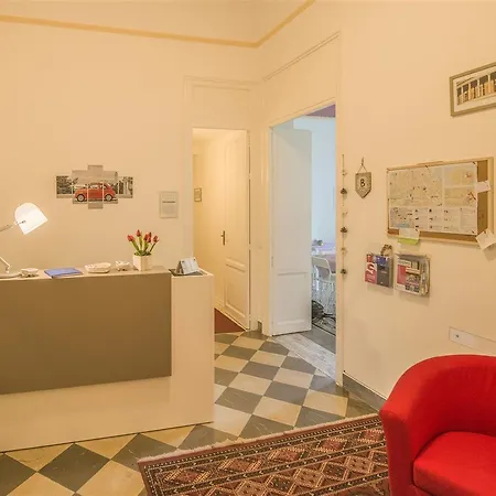 Bed & Breakfast La Finestra Sul Massimo 2*