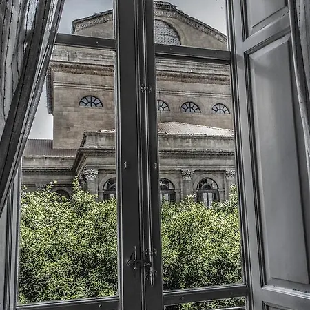 La Finestra Sul Massimo Bed & Breakfast