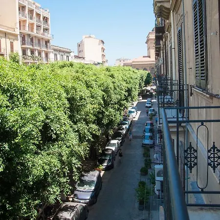 L'opera Buffa Bed & Breakfast Palermo