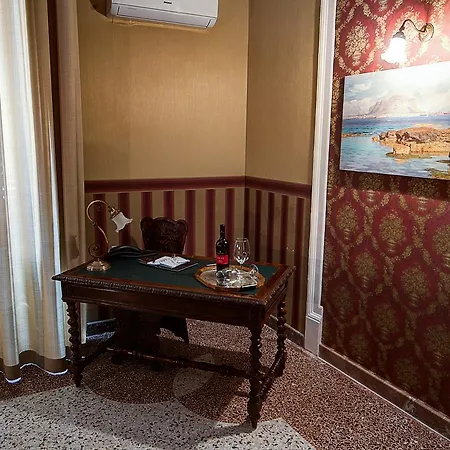 Guest house Gallery 2*