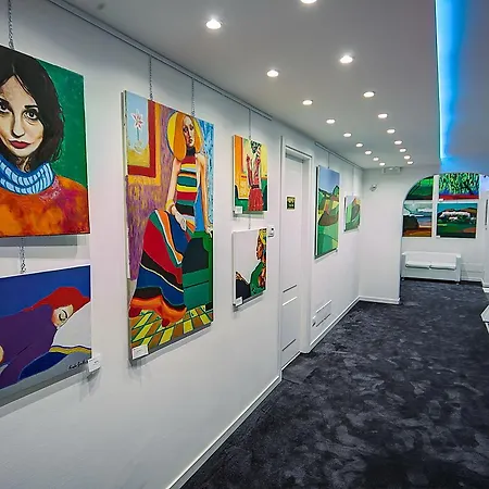 Guest house Gallery 2*