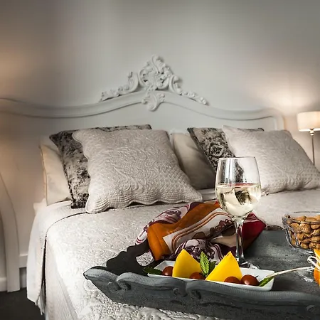 Отель Palazzo Natoli Boutique Палермо