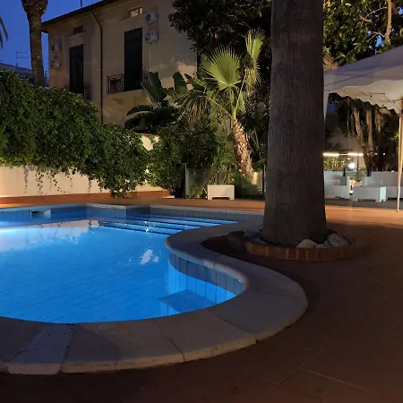 Liberty Luxury Guest house *