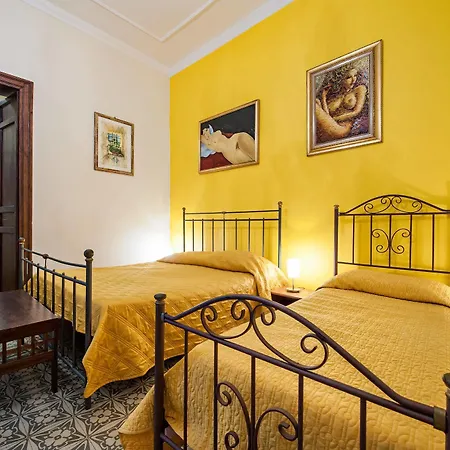 Casa Degli Artisti Bed & Breakfast 3*