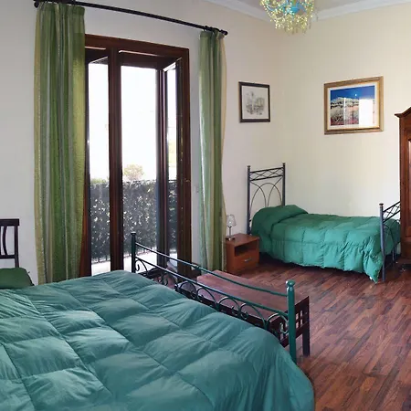Alojamento de Acomodação e Pequeno-almoço Casa Degli Artisti 3*