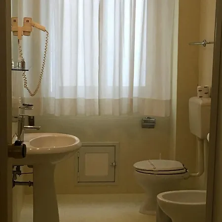 Hotel Gallery House