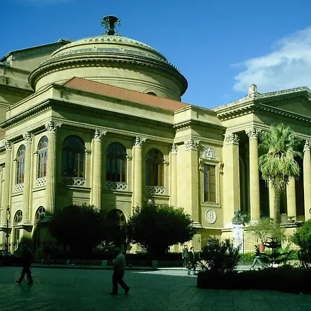 Bed and breakfast Lt Teatro Massimo Palermo