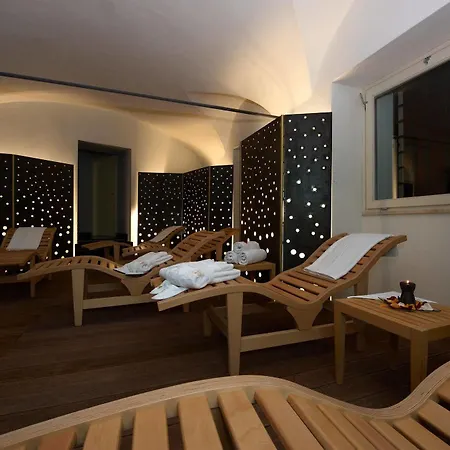 Hotel Grand Piazza Borsa 4*