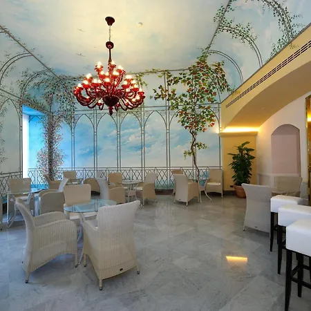 Hotel Grand Piazza Borsa 4*