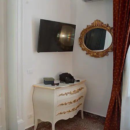 Gallery 2*