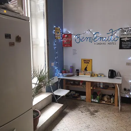 Hostal Sunshine *