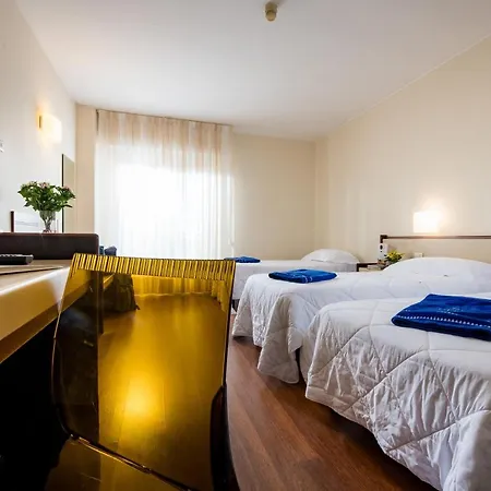 Astoria Palace 4*