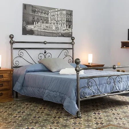 Bed & Breakfast Antica Dimora 3*