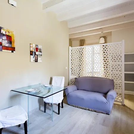 Apartment Greek *