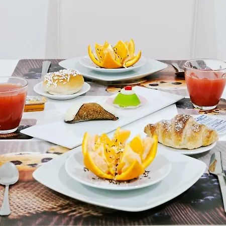 住宿加早餐酒店 Afea Art & 3*