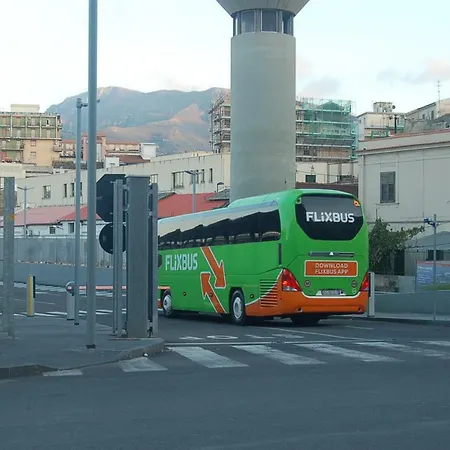 Terminal Bus Cairoli Bed & Breakfast